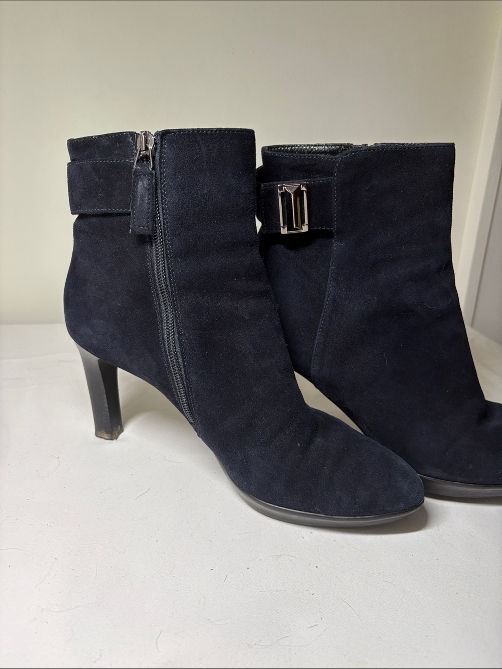 Aquatalia Navy Blue Suede Heeled Ankle Boot Size 9 1/2